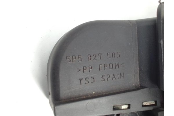 Recambio de cerradura porton para seat toledo (5p2) 2.0 tdi 16v referencia OEM IAM 5P5827505  