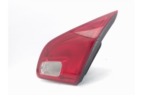 Recambio de piloto porton trasero derecho para opel astra j berlina 5p 1.6 excellence referencia OEM IAM 13358076  
