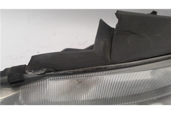Recambio de faro delantero izquierdo para peugeot 406 berlina (s1/s2) referencia OEM IAM   