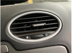 Recambio de rejilla entrada de aire para ford focus ii (da_) 2.0 tdci referencia OEM IAM 1677038  