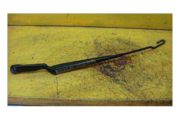 Recambio de brazo limpiaparabrisas delantero para volkswagen golf iv berlina (1j1)(1997) 1.6 referencia OEM IAM   