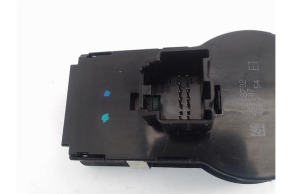 Recambio de mando de luces para opel astra j berlina 5p 1.6 excellence referencia OEM IAM 13268702  