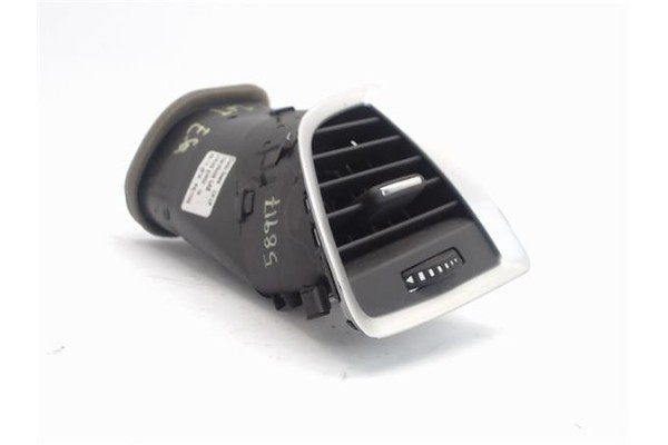 Recambio de rejilla entrada de aire para opel astra j berlina 5p 1.6 excellence referencia OEM IAM 13420496  