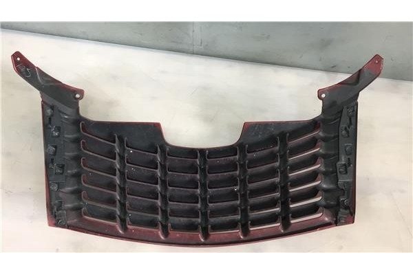 Recambio de rejilla capo para chrysler pt cruiser 1.6 referencia OEM IAM 5080979AA  