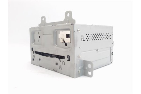 Recambio de radio / cd para opel astra j berlina 5p 1.6 excellence referencia OEM IAM 23499778  