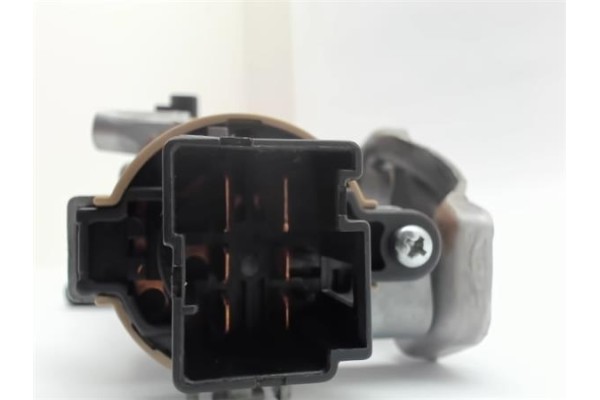Recambio de clausor para mazda premacy (cp) 2.0 td referencia OEM IAM SL33  