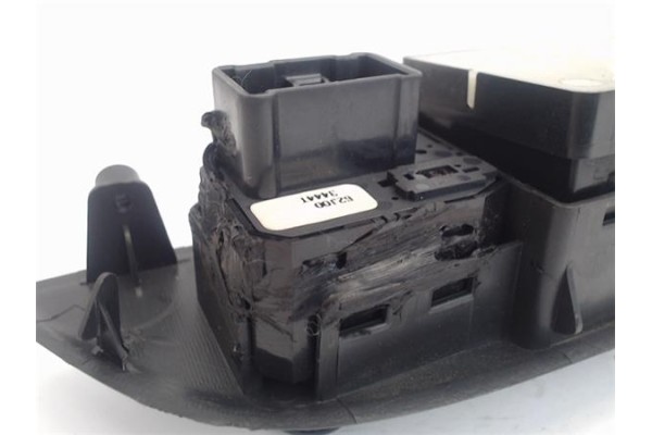 Recambio de mando elevalunas delantero izquierdo para suzuki swift iii (sg) 1.3 referencia OEM IAM 3799062J10  