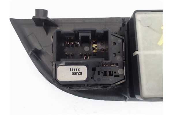 Recambio de mando elevalunas delantero izquierdo para suzuki swift iii (sg) 1.3 referencia OEM IAM 3799062J10  