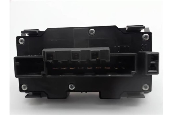 Recambio de interruptor luces emergencia para mercedes-benz clase e (bm 210) berlina 2.0 200 (210.035) referencia OEM IAM 210820