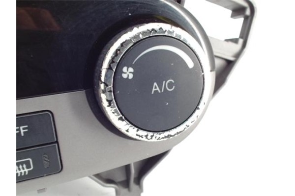 Recambio de mandos climatizador para chevrolet aveo berlina 1.4 lt referencia OEM IAM 96437402  
