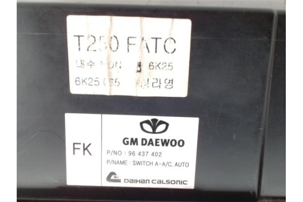 Recambio de mandos climatizador para chevrolet aveo berlina 1.4 lt referencia OEM IAM 96437402  