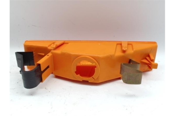 Recambio de intermitente delantero izquierdo para ford sierra berlina 1.6 lx referencia OEM IAM   438 , FIAT | 456 , FIAT | 36 ,
