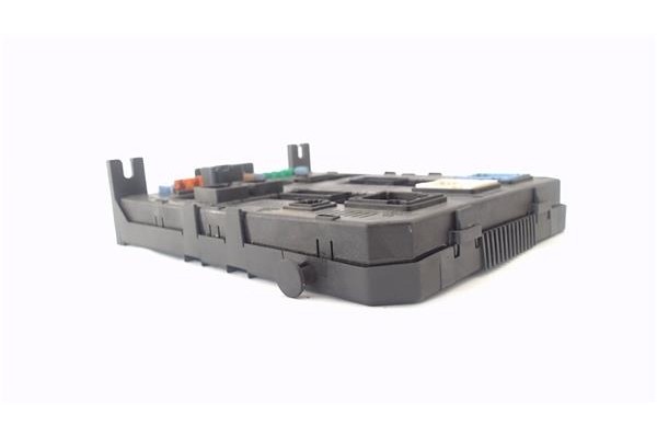 Recambio de caja fusibles/rele para citroen c4 coupe 1.6 vtr plus referencia OEM IAM 216761594H  