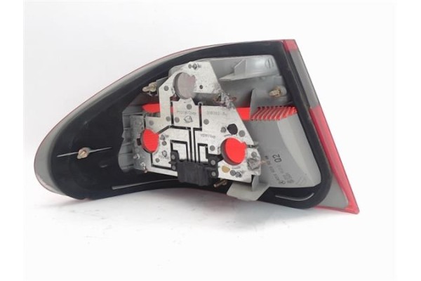 Recambio de piloto trasero derecho para mercedes-benz clase e (bm 210) berlina 2.6 240 (210.062) referencia OEM IAM a2108208264 