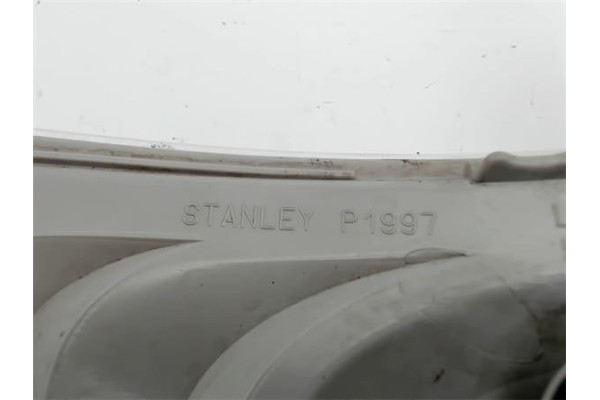 Recambio de faro delantero izquierdo para mazda premacy (cp) 1.8 referencia OEM IAM STANLEYP1997  