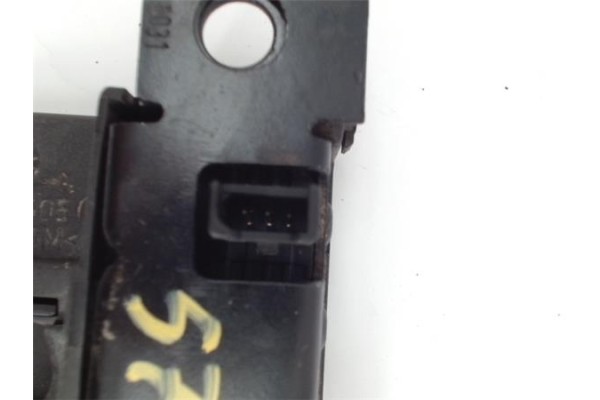 Recambio de cerradura porton para seat ibiza (6l1) 1.4 16v referencia OEM IAM 3B9827505  