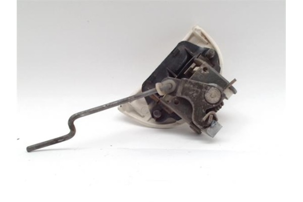 Recambio de maneta exterior delantero derecha para nissan serena (c23m) 2.3 d referencia OEM IAM 806069C000  