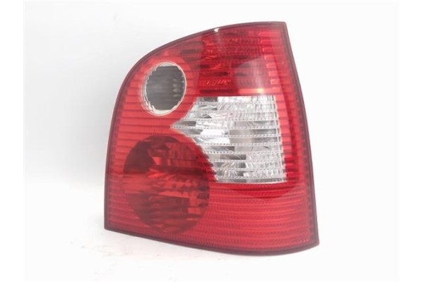 Recambio de piloto trasero derecho para volkswagen polo iv (9n1) 1.4 16v referencia OEM IAM 6Q6945096G 6Q6945112A 6Q6944096B , A