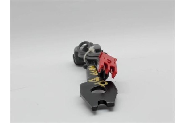 Recambio de anclaje cinturon delantero derecho para mercedes-benz clase a (bm 169) 1.7 a 170 (169.032) referencia OEM IAM 169860