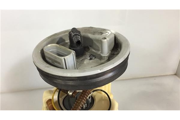 Recambio de bomba combustible para seat ibiza (6k3) 1.4 referencia OEM IAM 6K0919051D 228233003002 