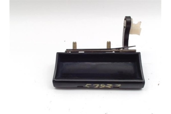 Recambio de maneta exterior porton para hyundai galloper santamo 2.0 referencia OEM IAM 81222M2000  