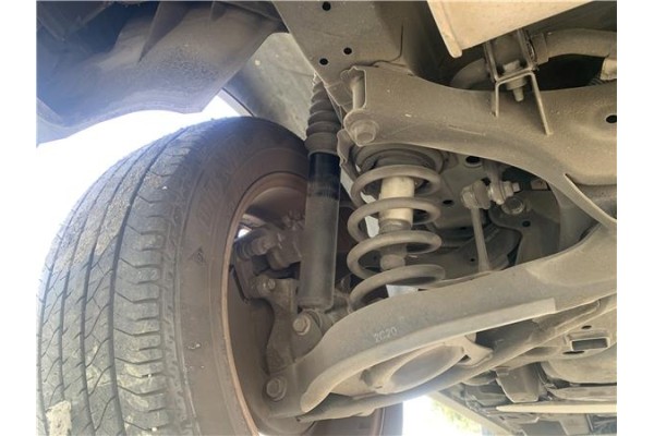 Recambio de brazo suspension trasero izquierdo para opel antara 2.2 selective referencia OEM IAM 20756281  