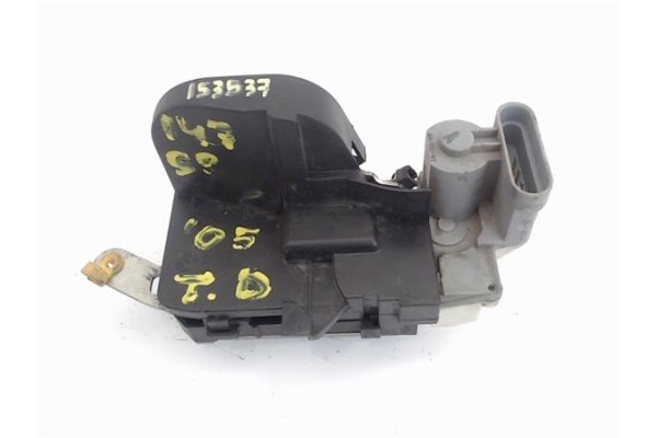 Recambio de cierre electromagnetico trasero derecho para alfa romeo 147 (190) 1.9 jtdm 16v referencia OEM IAM   