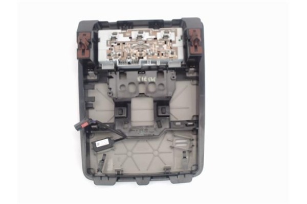 Recambio de luz delantero central techo para opel astra j 1.7 cdti referencia OEM IAM 13251594  