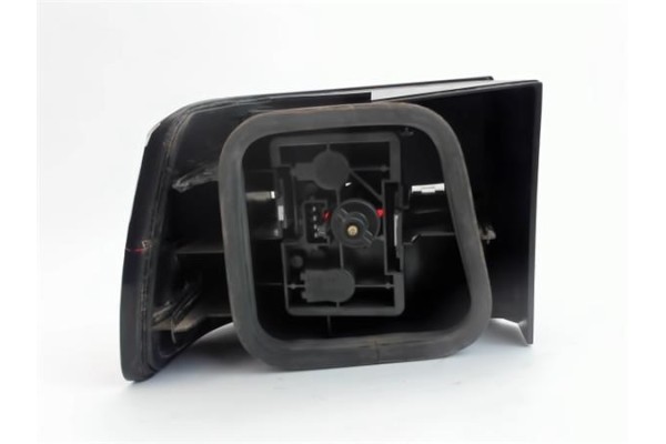 Recambio de piloto trasero derecho para citroen xantia berlina 2.0 hdi 90 referencia OEM IAM 2223  