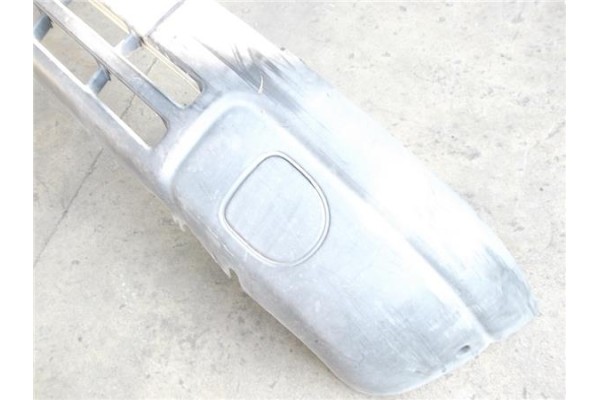 Recambio de paragolpes delantero para renault master ii furgón (fd) 2.8 dti referencia OEM IAM 7701470784  