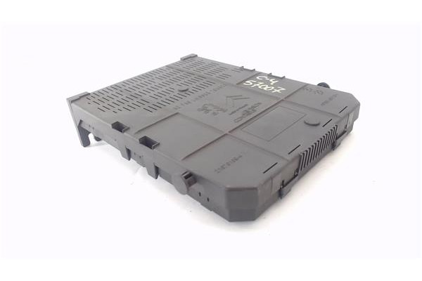 Recambio de caja fusibles/rele para citroen c4 coupe 1.6 vtr plus referencia OEM IAM 216761594H  