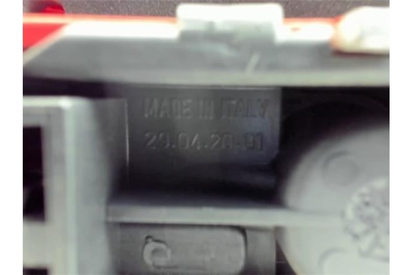 Recambio de piloto trasero derecho para alfa romeo 156 1.9 jtd 8v distinctive referencia OEM IAM 29042001  