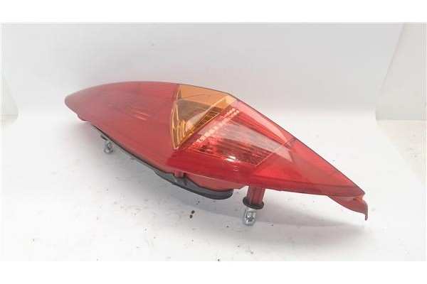 Recambio de piloto trasero izquierdo para fiat ii punto (188) berlina referencia OEM IAM   