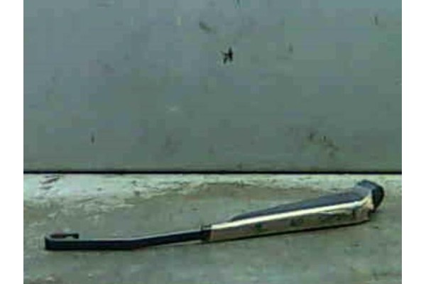 Recambio de brazo limpiaparabrisas trasero para ford focus (daw, dbw) 1.8 turbo di / tddi referencia OEM IAM   