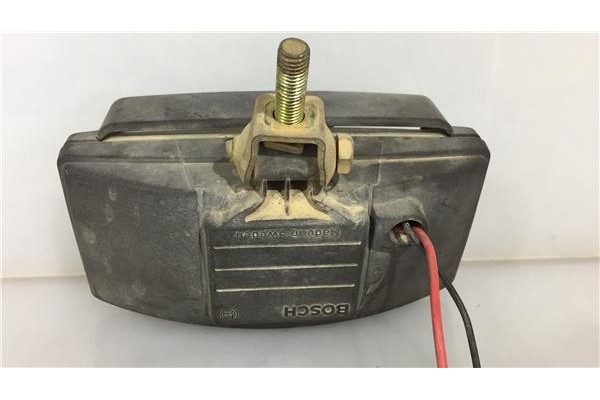 Recambio de faro antiniebla para peugeot 205 berlina 1.4 referencia OEM IAM   