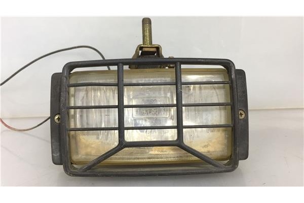 Recambio de faro antiniebla para peugeot 205 berlina 1.4 referencia OEM IAM   