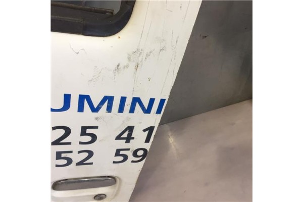 Recambio de puerta delantero izquierda para nissan cabstar caja/chasis (f23) 2.0 referencia OEM IAM  F23 