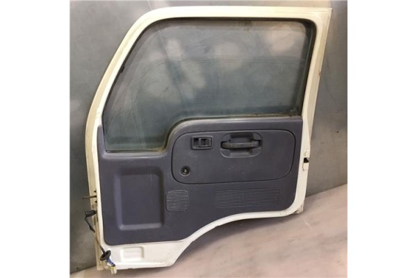 Recambio de puerta delantero derecha para nissan cabstar caja/chasis (f23) 2.0 referencia OEM IAM   