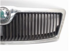 Recambio de rejilla capo para skoda octavia berlina (1z3) referencia OEM IAM 1Z0853668  1Z0853661739 , SKODA | 1Z0853668B41 , SK