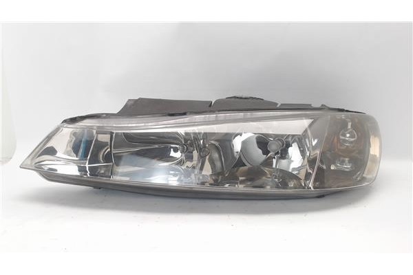 Recambio de faro delantero izquierdo para peugeot 406 berlina (s1/s2) referencia OEM IAM   