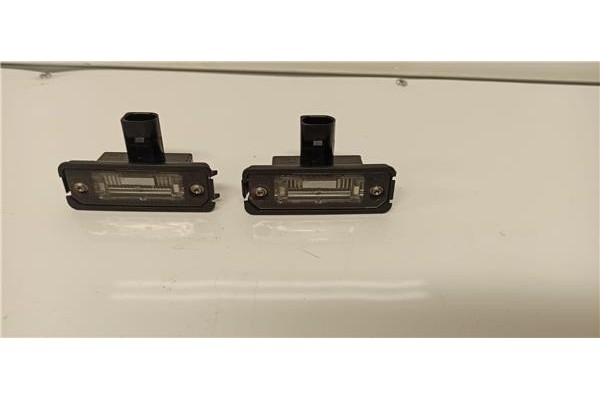 Recambio de piloto matricula para porsche 911 (tipo 997) 3.8 carrera 4 s cabrio referencia OEM IAM 99763162002  