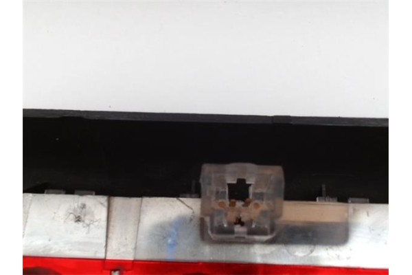 Recambio de luz central de freno para citroen c2 1.4 sx plus referencia OEM IAM   