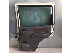 Recambio de puerta trasero derecha para nissan terrano ii (r20) 2.7 td 4wd referencia OEM IAM 821001F230  
