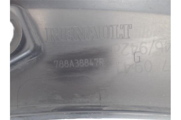 Recambio de moldura aleta trasero izquierda para renault captur i 0.9 zen referencia OEM IAM 788A38847R  