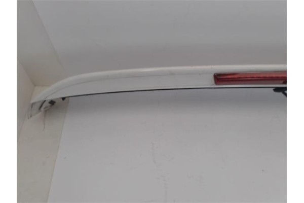 Recambio de aleron trasero para seat ibiza (6k1) 1.4 referencia OEM IAM 6K6827933E  