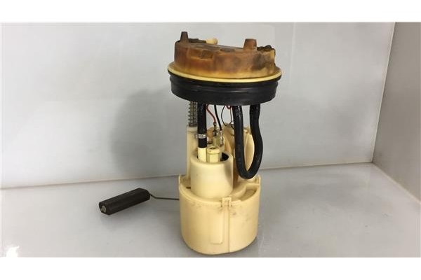 Recambio de bomba combustible para lancia y (840a) 1.1 (840ae) referencia OEM IAM 7752900 09751769903 