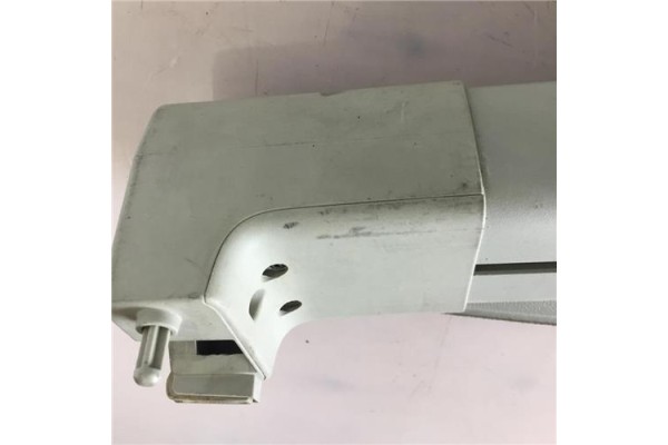 Recambio de bandeja trasero para saab 9-3 familiar 1.9 tid referencia OEM IAM 12796049  