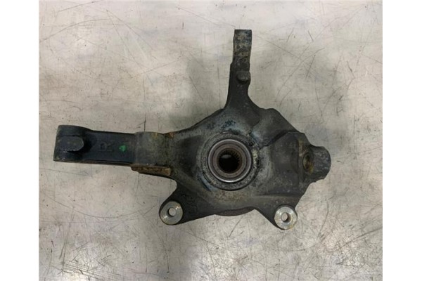 Recambio de mangueta delantero derecha para opel vivaro 1.9 dti referencia OEM IAM 4412601  