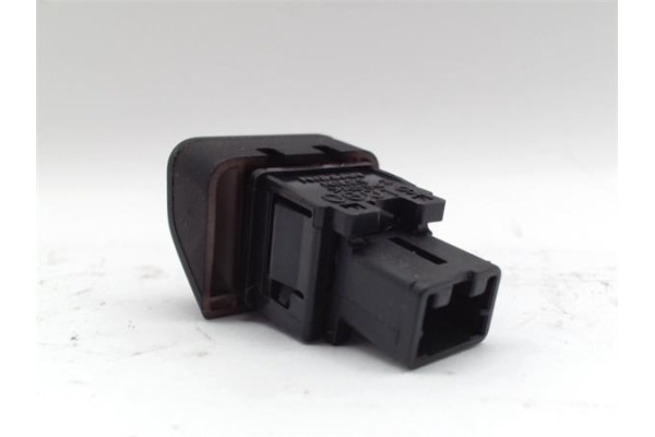 Recambio de interruptor luces emergencia para nissan note (e11e) 1.4 visia referencia OEM IAM 06019  