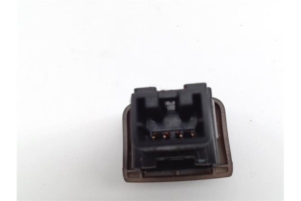 Recambio de interruptor luces emergencia para nissan note (e11e) 1.4 visia referencia OEM IAM 06019  